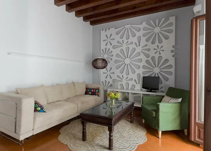 Apartman Entre2mezquitas 6 *